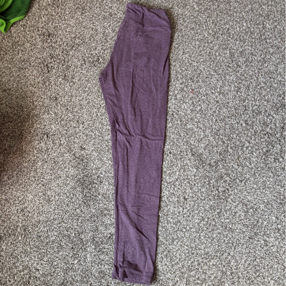 LulaRoe leggings 
one size 
never worn
